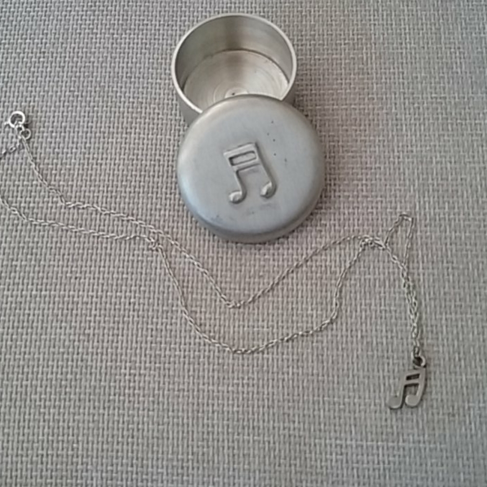 Pewter necklace in a pewter box